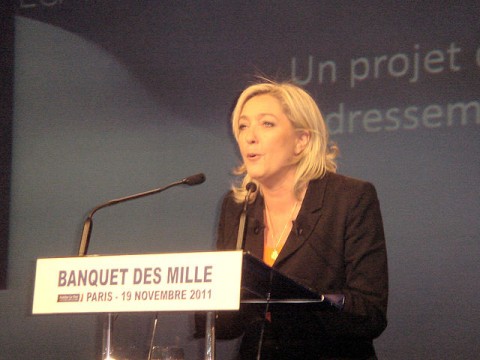 640px-Marine_Le_Pen_discours_banquet_des_Mille16_louis-maitrier_Paris_XV_10-2011